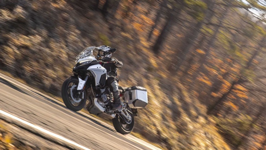 技术升级 全新配色 2022款杜卡迪Multistrada V4