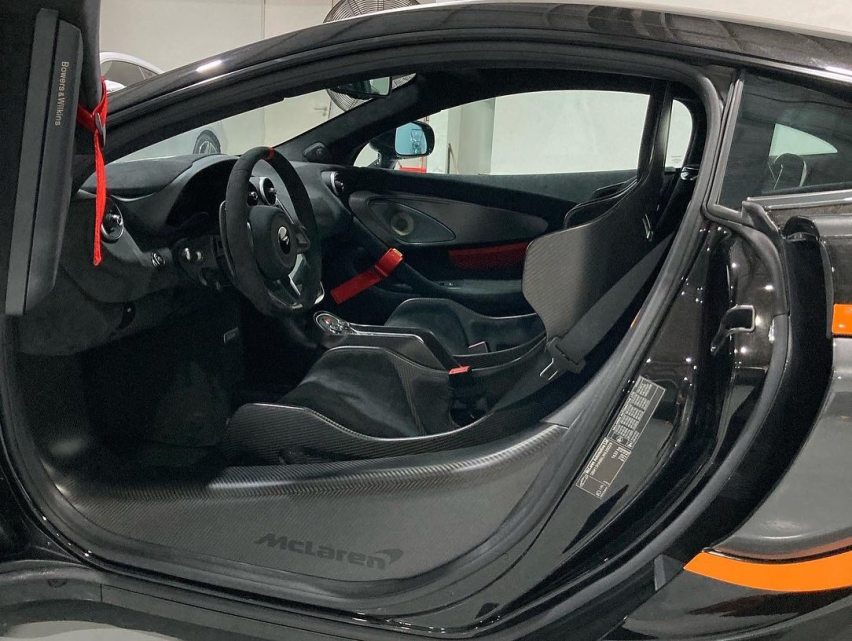 XPEL与可合法上路的迈凯伦620R赛车