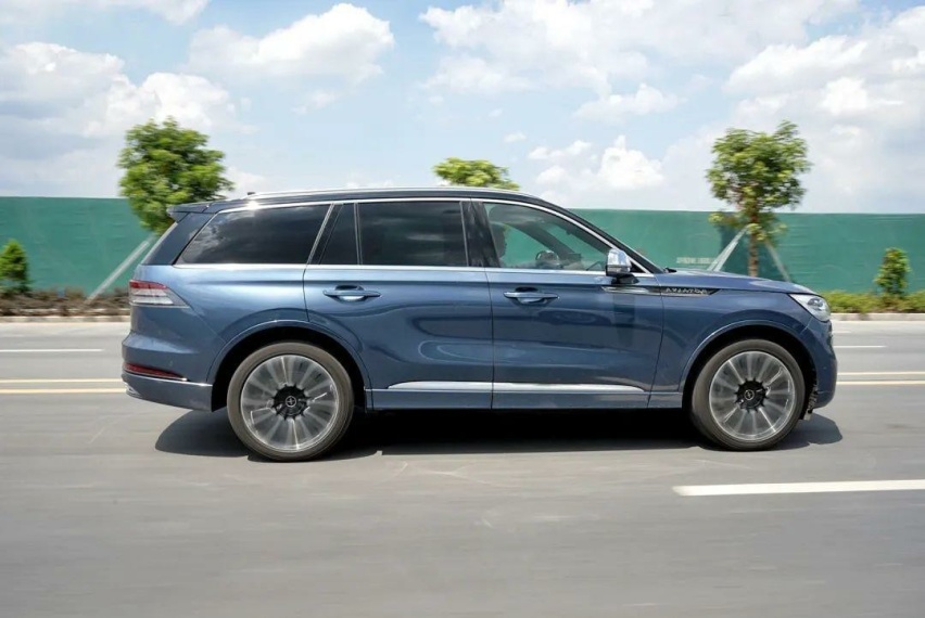 百万以内最豪华的SUV！林肯飞行家总统版值得买吗？