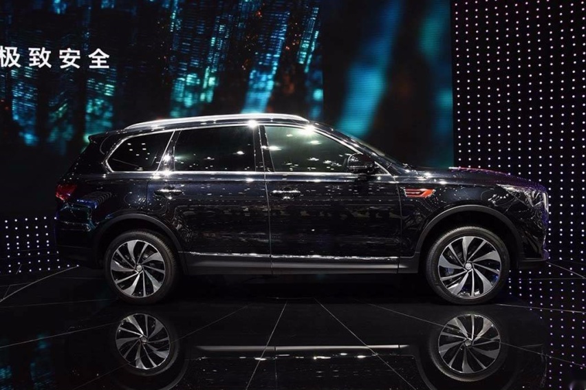 国人自己的豪华SUV！红旗HS7在新工厂量产下线，明日上市！