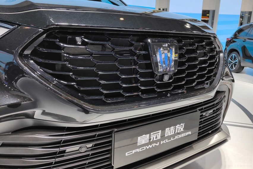 皇冠陆放备受关注 对比奥迪Q5L它有机会赢吗