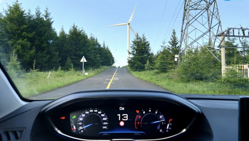 为什么说全新4008是十几万的车，二十万的做工，三十万的驾驶感受