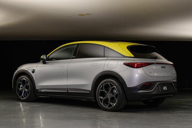 【2023上海车展】轿跑跨界纯电SUV，smart精灵#3全球首发