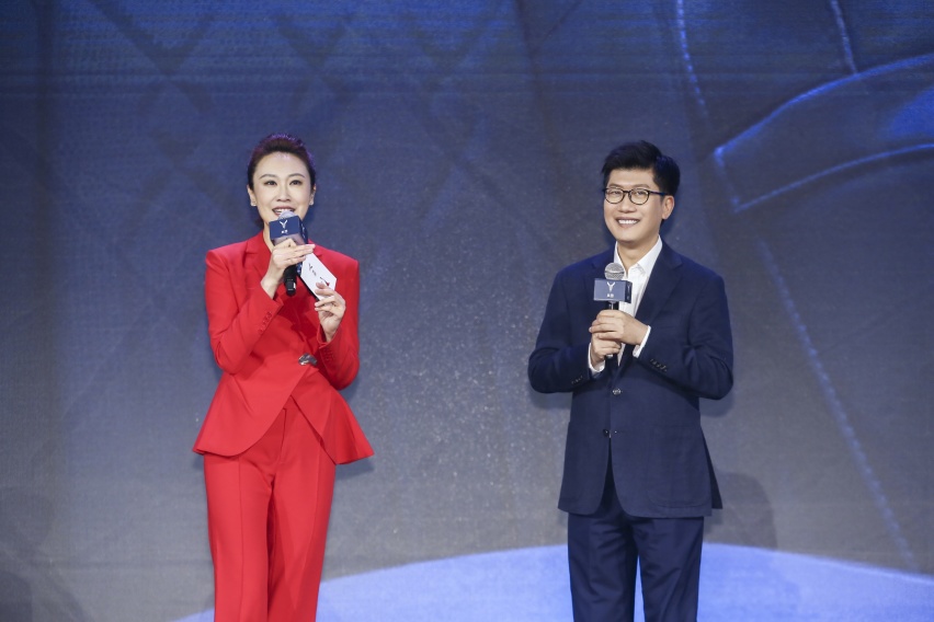 岚图汽车举办首届VOYAH NIGHT岚图用户之夜