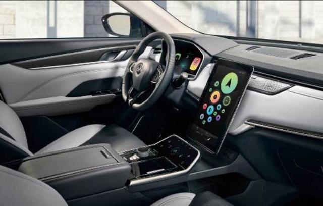 威马EX5-Z上市：补贴后14.98万元起，续航里程520km