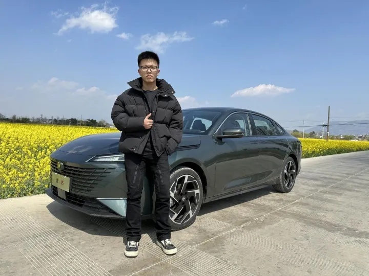 试驾官丨评测长安逸达，好看又好开，日系靠边站？