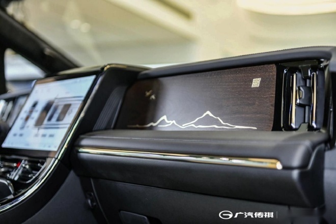 传祺M8宗师上市 售26.98万元-34.28万元
