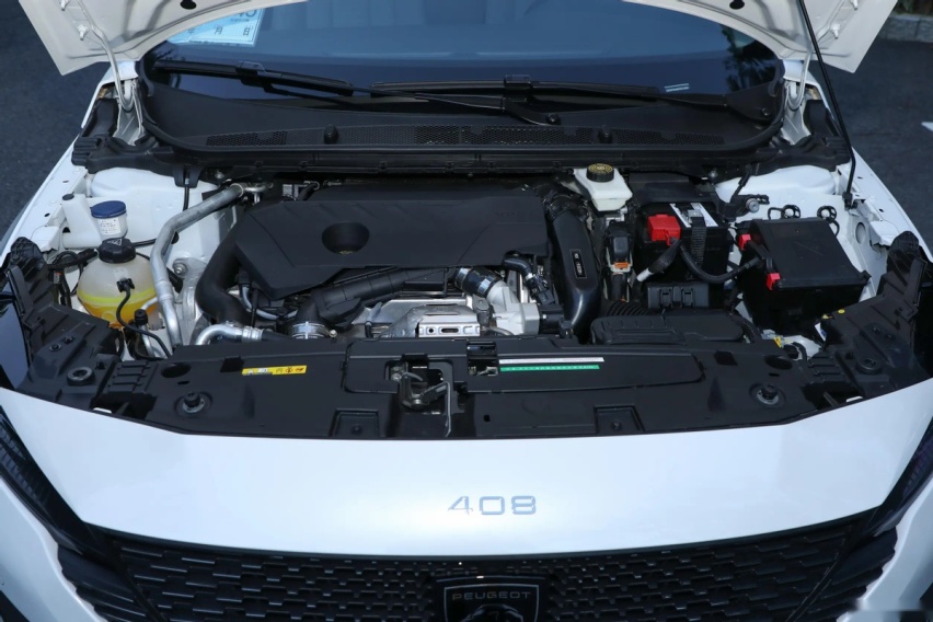 A+级标杆，匹配1.6T+6AT，标致408为啥能成功出圈？