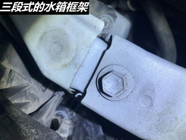 开不坏的丰田？我去！反正这台14年RAV4的底盘就摆在那