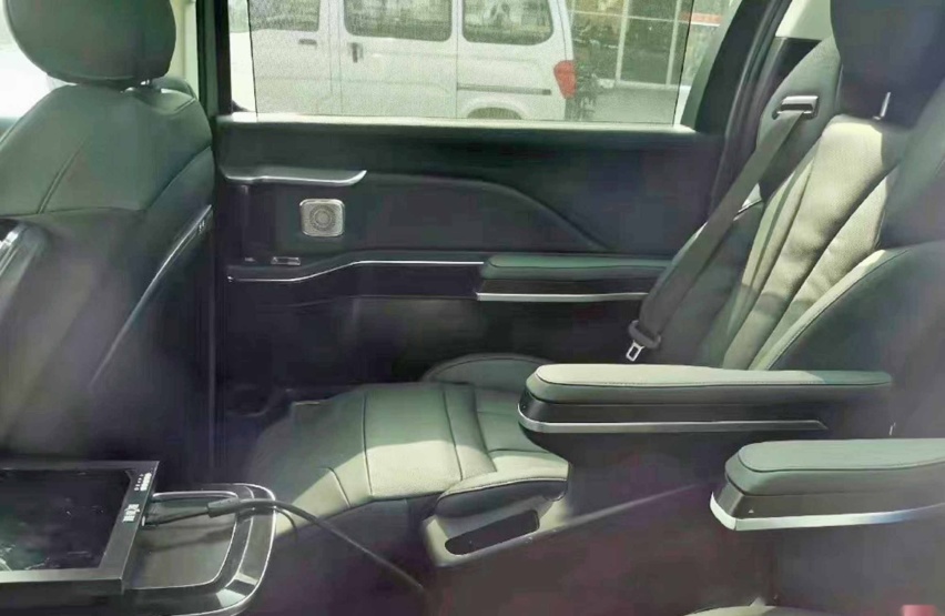 最值得期待新车：红旗MPV 中大型MPV 竞争对手锁定埃尔法