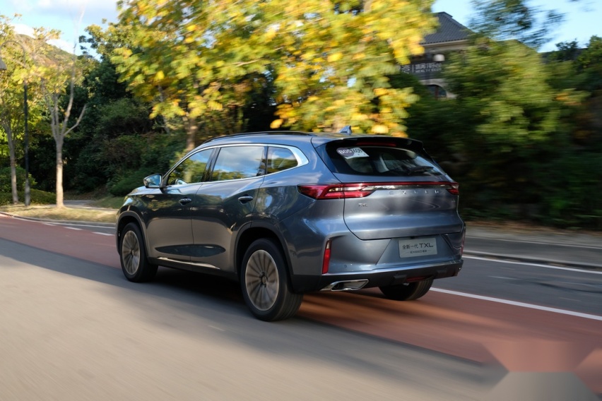 中国最安全的中型SUV，顶配不超18万！