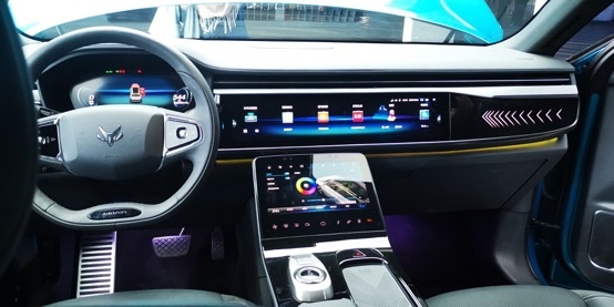 零百4.6s的超跑SUV！24万出头，直怼保时捷宝马特斯拉