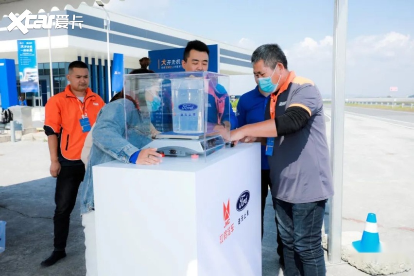 物流竞技天花板显出车型高水准，江铃福特轻客再抢得政策调整先机