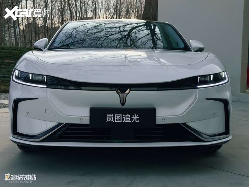 岚图追光静态体验：我追到了光，还去光的里面看了看