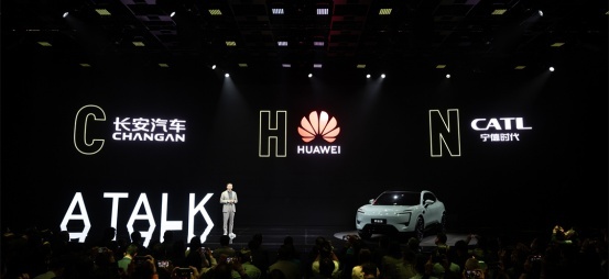 三大国产“高端品牌”：沙龙、阿维塔和高端比亚迪，谁最懂国人？