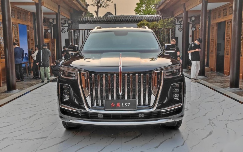 全新可升降立标+4.0TV8动力，红旗LS7发布，100万能成爆款？