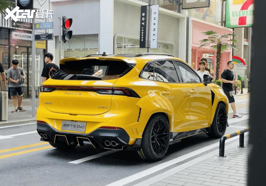 东风风行t5 evo热浪版10.89万起售,引领共创改装文化新风潮