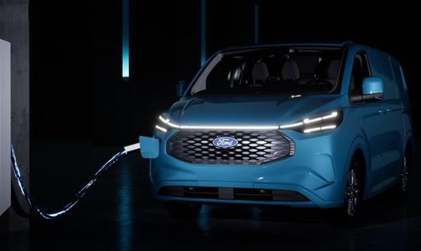 用车理念大不同！福特电动MPV Tourneo Custom在中国只能