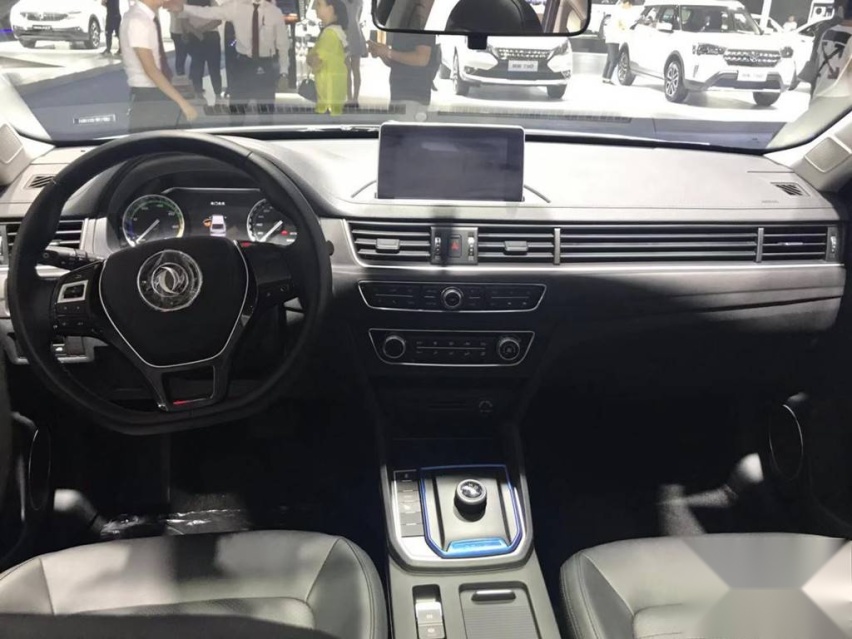 autohomecar__ChsEe11wwruABcSkAAJI4Re4UIk989.jpg