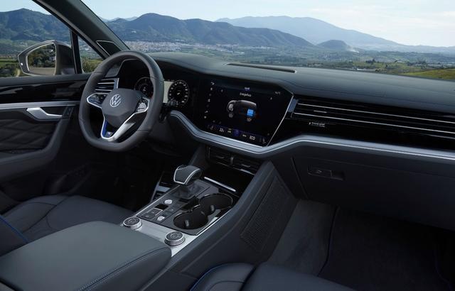 【80君短评】配3.0T V6插混动力 途锐R正式发布