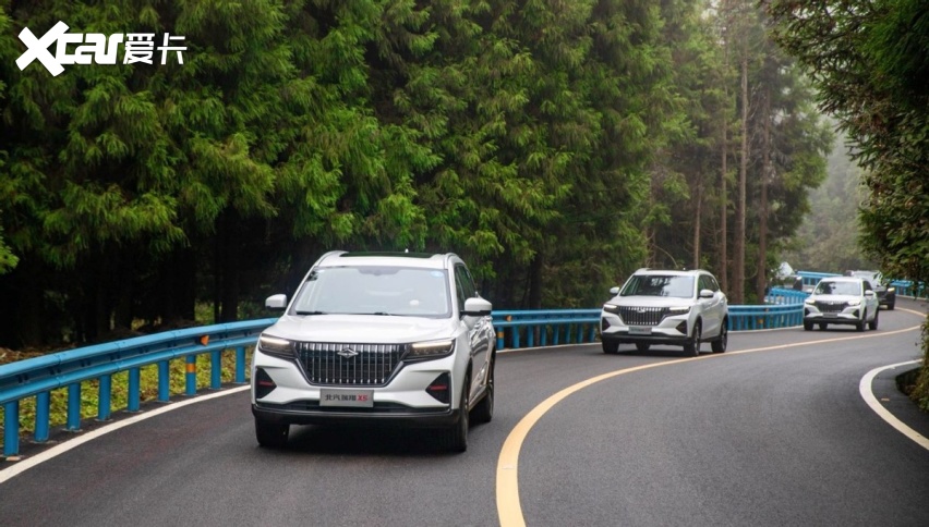 国货之光，北汽瑞翔X5喜提“高性价比7座中型SUV”大奖