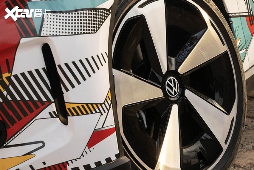 大众纯电ID.Polo对比燃油版，50:50前后配重比，西班牙开发