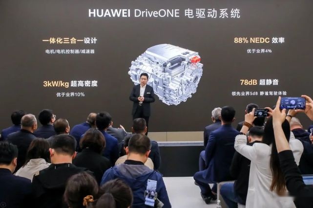 华为卖的第一台车为什么选择赛力斯SF5