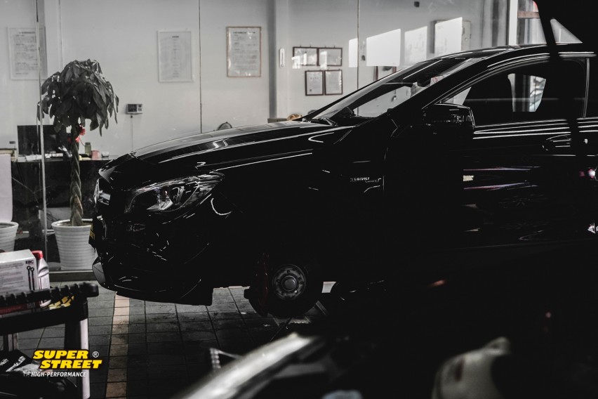 奔驰AMG CLA45改装EBC刹车钢喉