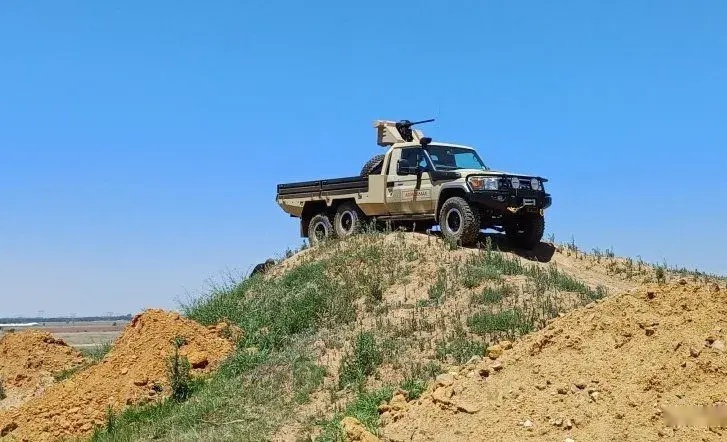 最强丰田陆巡LC79，6×6还能防弹！