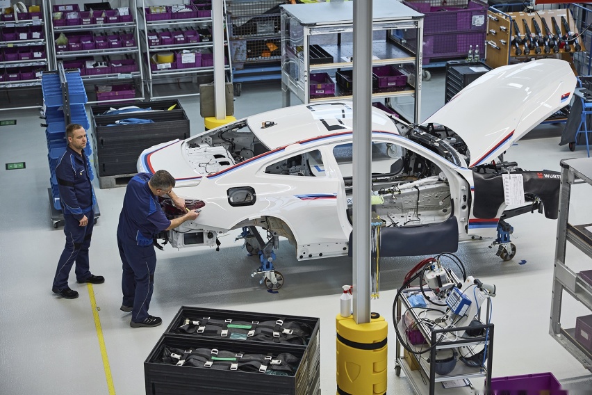 慢工出细活：限量版BMW 3.0 CSL的生产