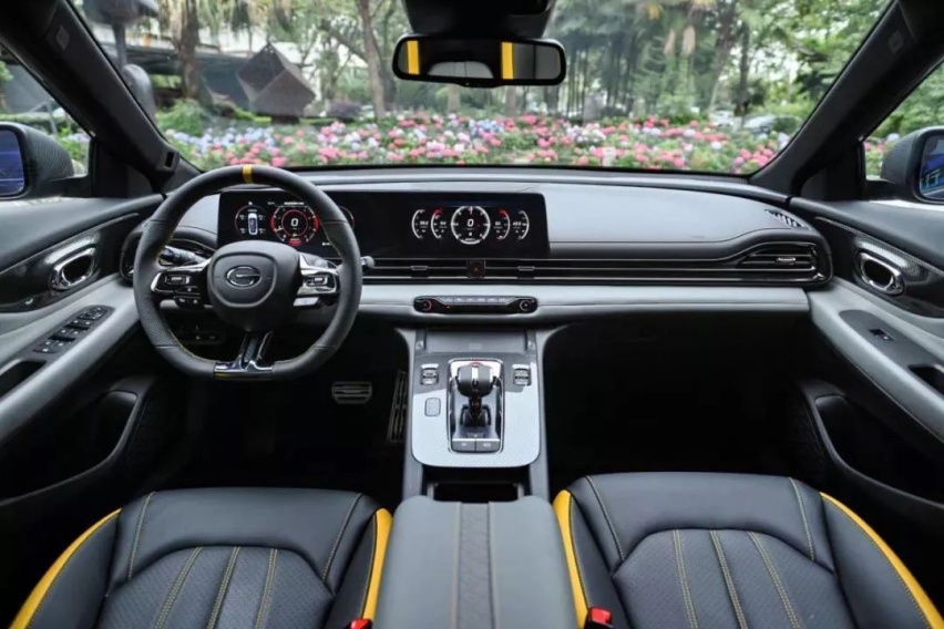 10万元级最快的轿车？影豹正式开启预售，9.88万元起！