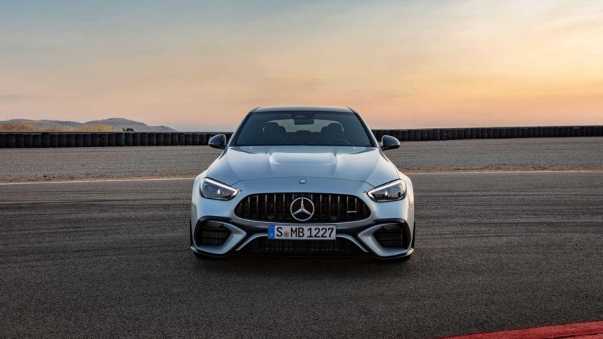 大排量V8不在，全新梅赛德斯-AMG C 63海外发布！