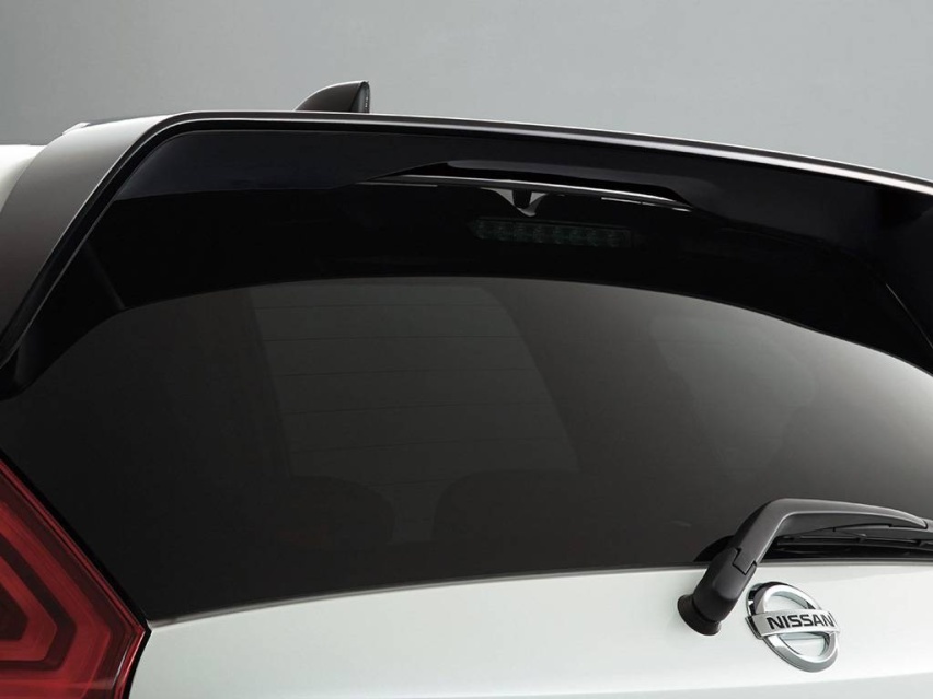 autohomecar__ChcCSF2domeACztMAAMZ3J4JjLw674.jpg