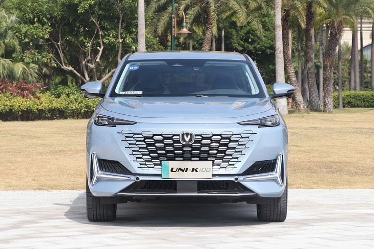 满箱油1100km，长安UNI-K iDD能解决你的焦虑吗？