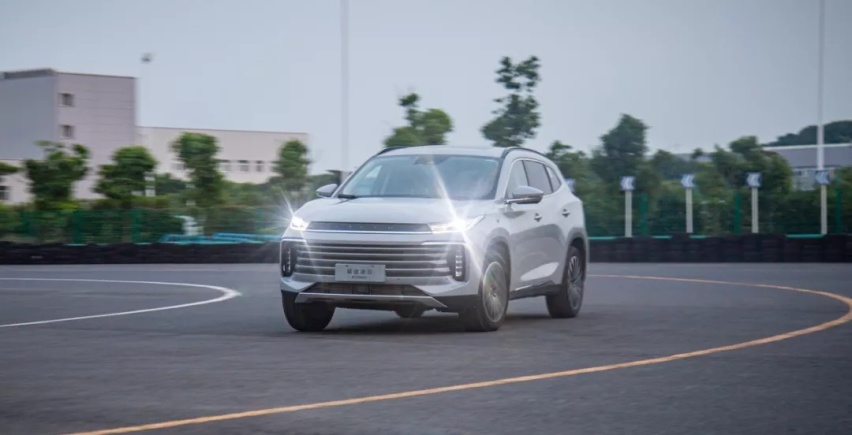 星途凌云400T：用架构进化定义中国式豪华？