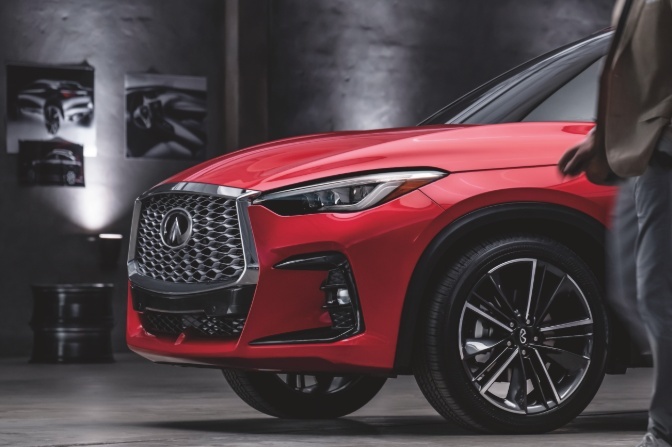 成都车展：CVT变速箱+老掉牙内饰，英菲尼迪QX55拿什么卖40万？