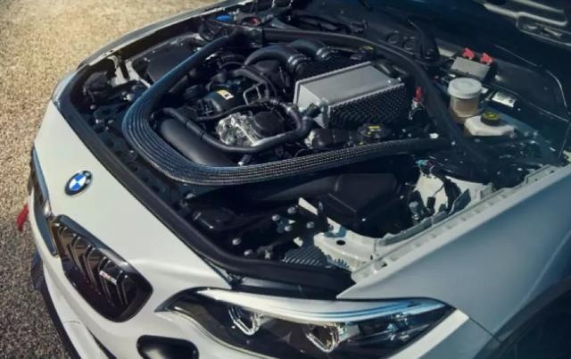 价值95,000欧元，宝马亮相全新M2 Racing赛道版