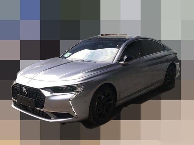全新长安DS9实车到店 定位中型轿车 采用插电式混合动力