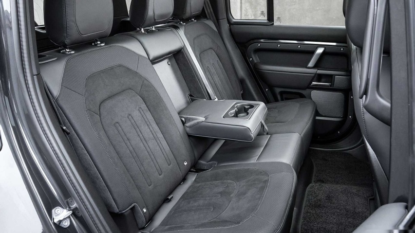 land-rover-defender-110-v8 (13).jpg
