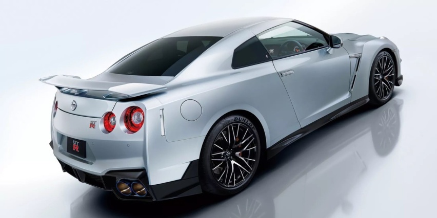燃油版成绝唱！2025款日产GT-R在日本上市 纯电版再等五年