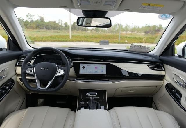15万该选轿车还是SUV？这4款空间与配置适合家用
