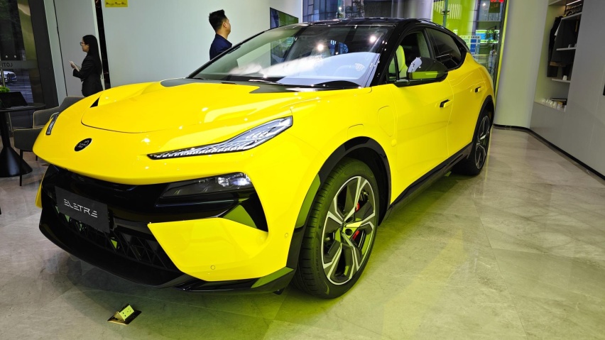 百万级“吉利王” 探店实拍路特斯Eletre 选它还是Model X