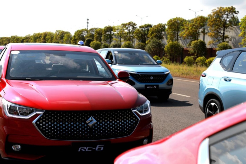 科技赋予驾驶的惬意感 亲民型科技良驹新宝骏RC-6、RM-5