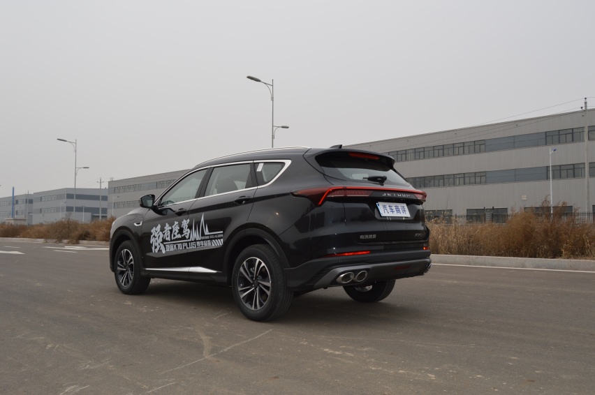 试驾捷途X70 PLUS：跑得快刹得稳，“强者座驾”名副其实