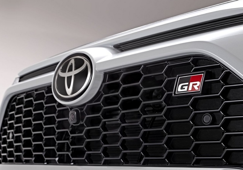 丰田新款RAV4GRSport官图发布 配专属性能组件