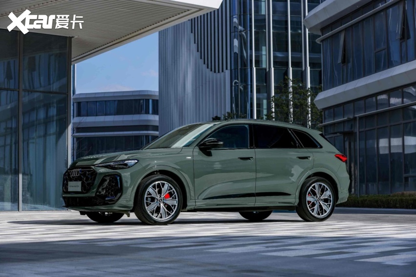全新奥迪Q5L轴距达2945mm，云感座椅提升乘坐品质