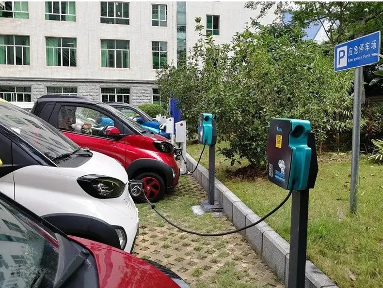 同是500km续航，为什么电车会有续航焦虑，而燃油车就没有？