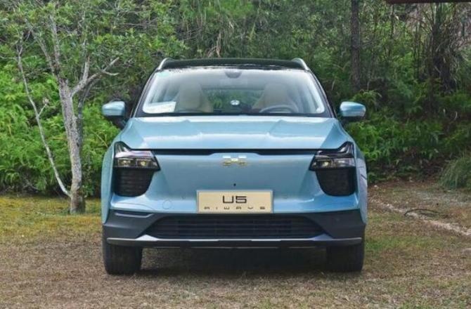 新知达人, 爱驰U5 PRO 最高续航600km 还有啥亮点？