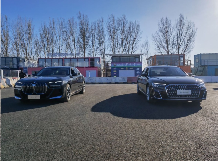 奥迪A8L VS 宝马7系，谁才是D级豪华车入门标杆？