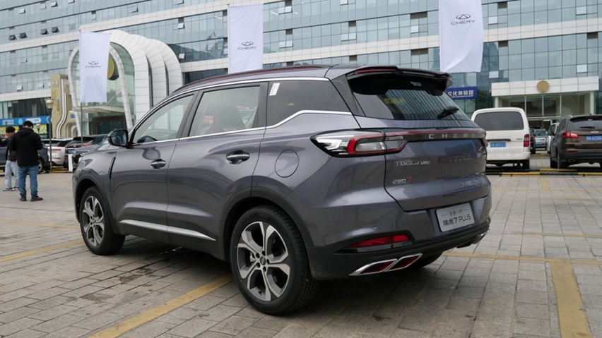 以PLUS之名 十万元级别SUV，欧尚X5对比瑞虎7谁更时尚？